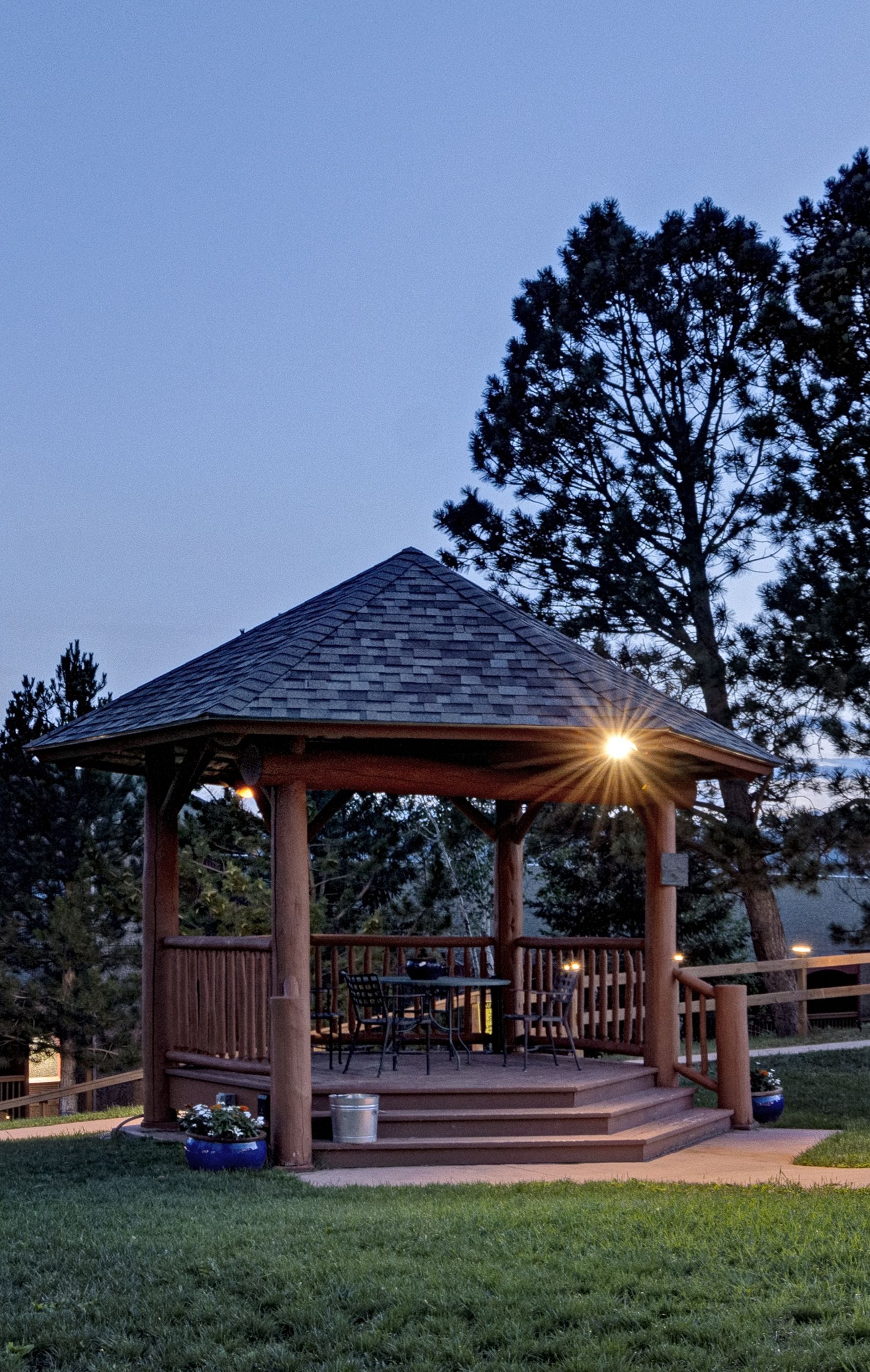 Gazebo and grounds at Mountain Springs Recovery at dusk